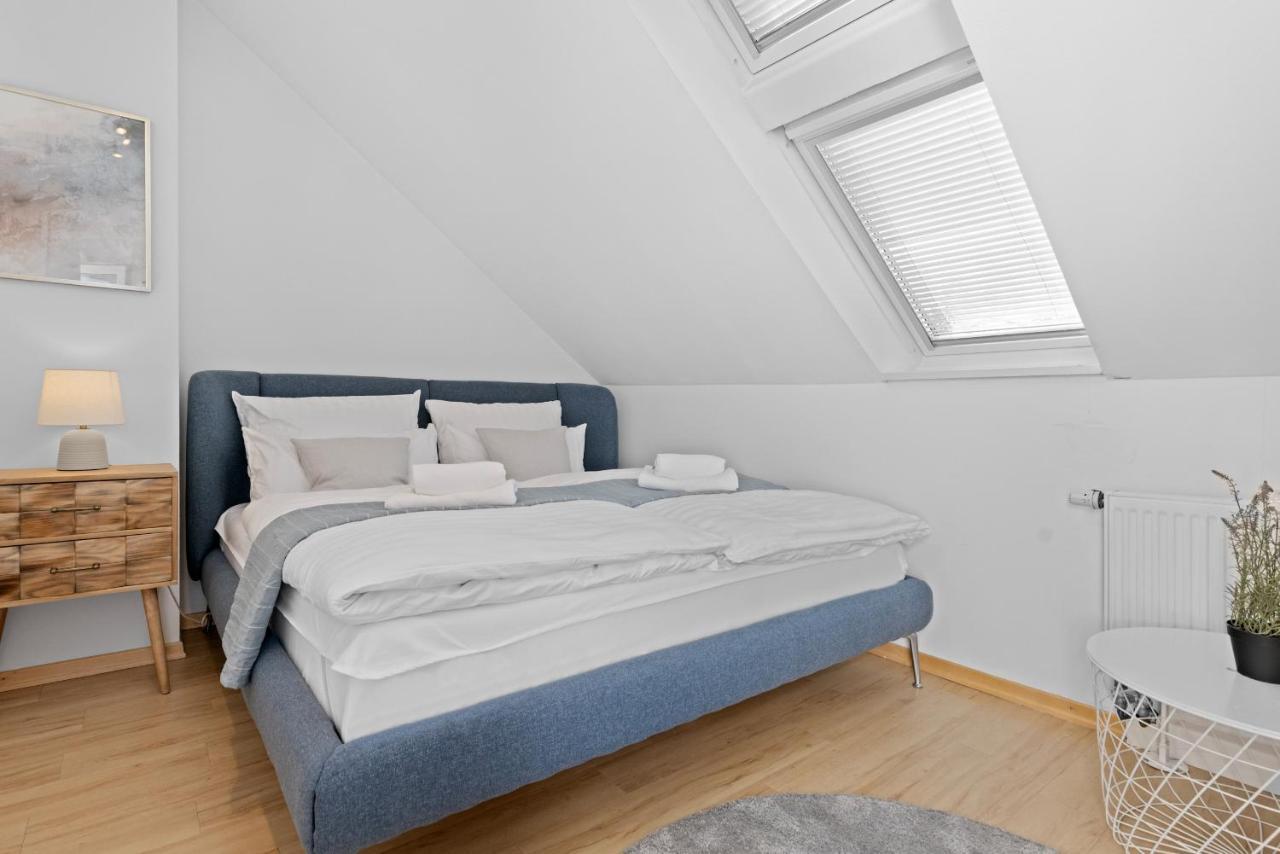 אוגסבורג Stilvolle Wohnung: Private Dachterrasse - Zentral מראה חיצוני תמונה